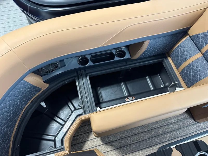 Slide: The Image of Harris Grand Mariner SLDH 2026 - 23