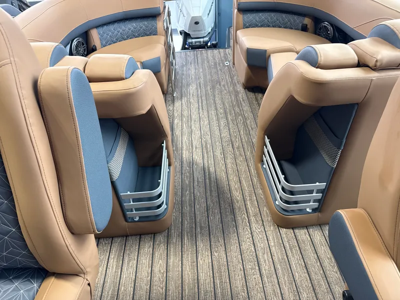 Slide: The Image of Harris Grand Mariner SLDH 2026 - 27