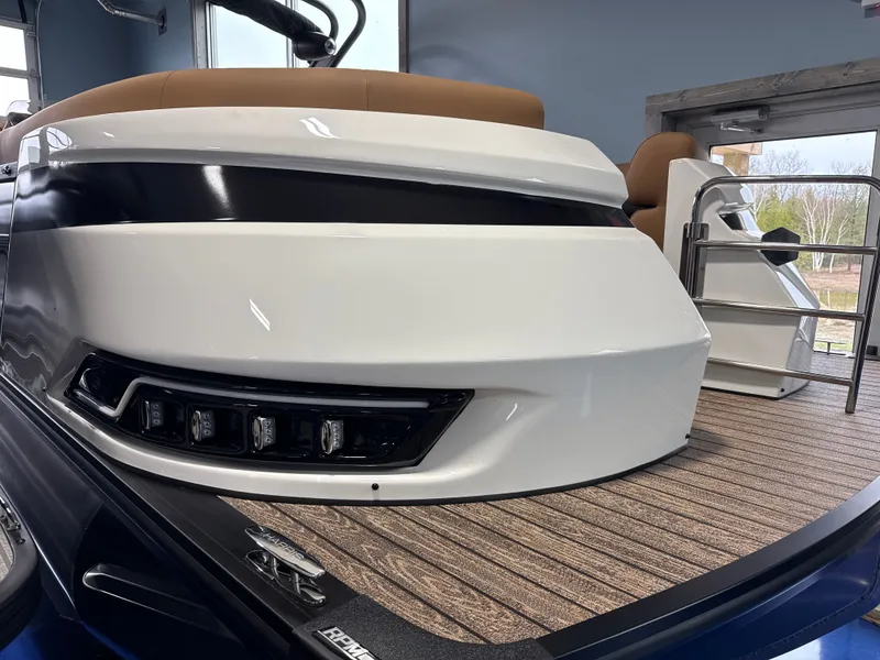 Slide: The Image of Harris Grand Mariner SLDH 2026 - 4