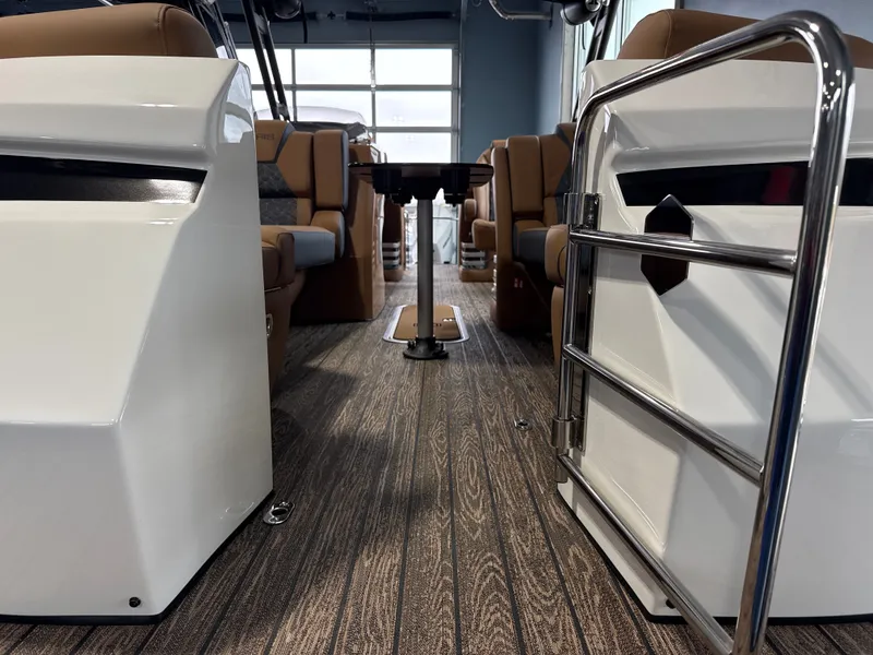 Slide: The Image of Harris Grand Mariner SLDH 2026 - 5