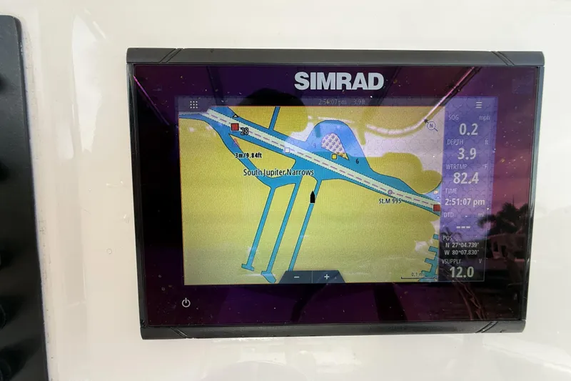 Slide: The Image of Simrad navigation display on 2021 Robalo R200 Center Console boat. - 12