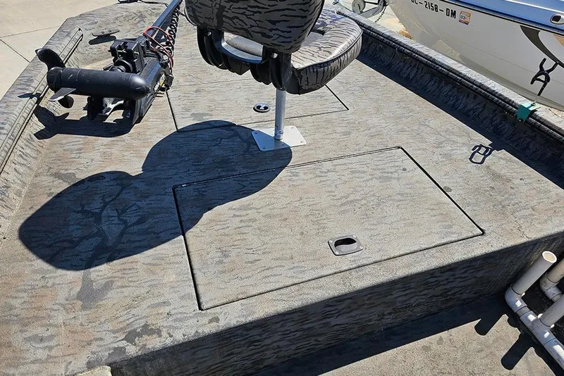 Slide: The Image of 2020 Xpress XP200 Catfish boat deck with seat and trolling motor. - 15