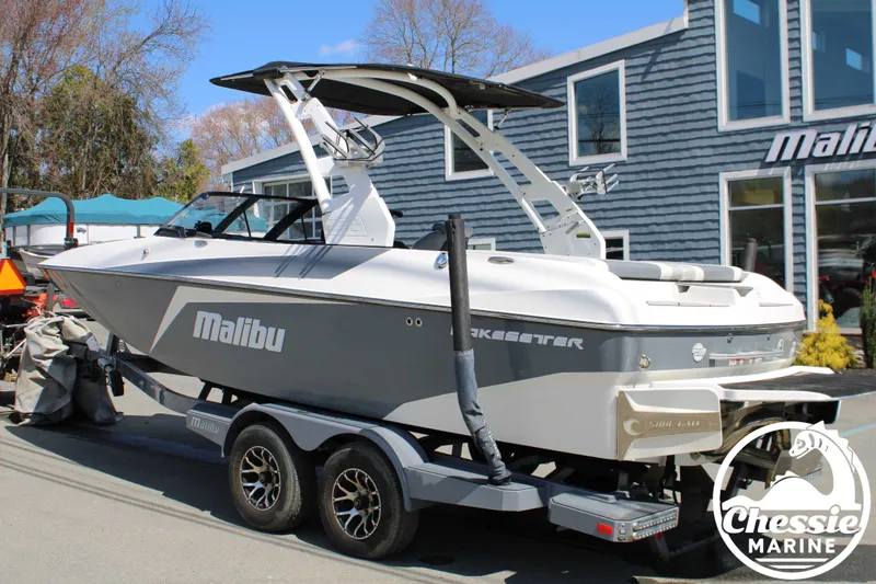 Slide: The Image of Malibu Wakesetter 21 MLX 2020 - 3