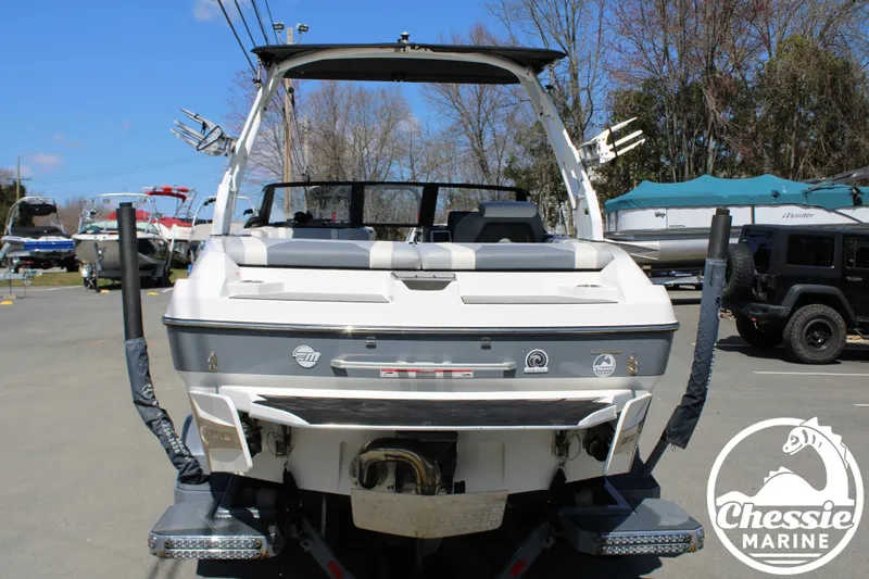 Slide: The Image of Malibu Wakesetter 21 MLX 2020 - 4
