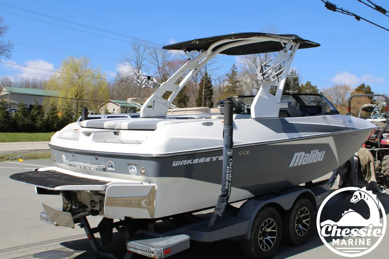Slide: The Image of Malibu Wakesetter 21 MLX 2020 - 5