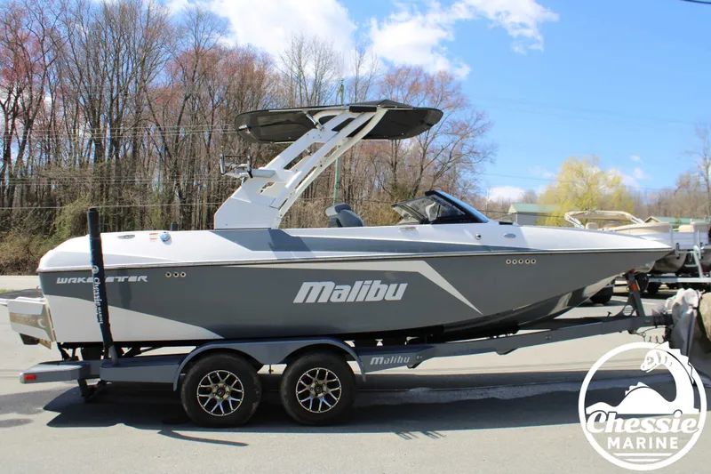 Slide: The Image of Malibu Wakesetter 21 MLX 2020 - 6