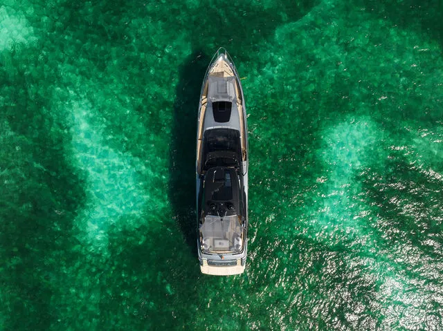 Slide: The Image of Riva 90' Argo 2022 - 85
