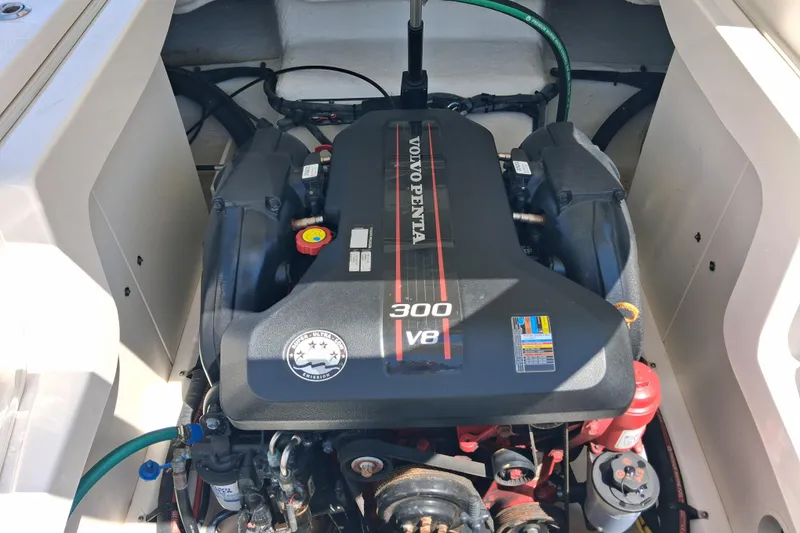 Slide: The Image of Volvo Penta 300 V8 engine in 2015 Chaparral 246 SSi boat. - 18
