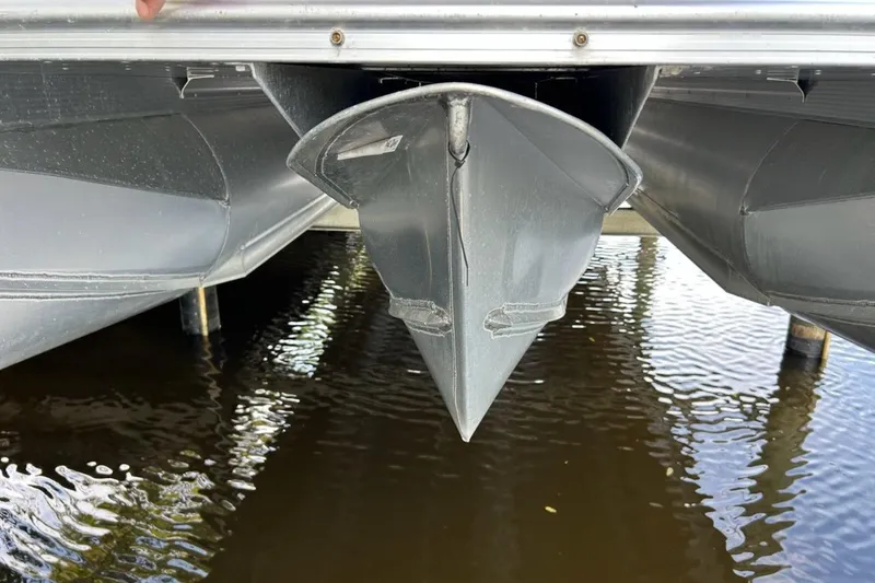 Slide: The Image of Interior of 2020 Avalon 2685 LSZ QL boat showing seating and safety equipment. - 19