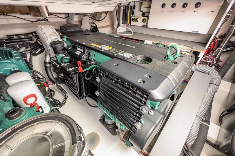 Slide: The Image of Engine room of 2018 Beneteau Gran Turismo 40, featuring a Volvo Penta engine. - 25