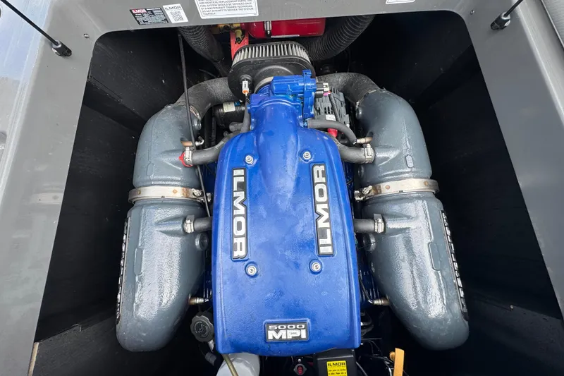 Slide: The Image of Ilmor 5000 MPI engine in a 2017 MasterCraft NXT22 boat. - 22