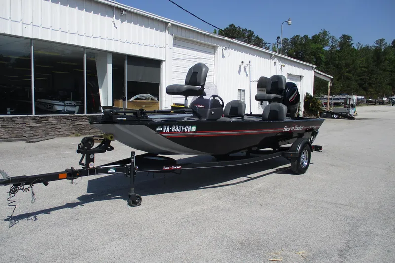 Slide: The Image of 2022 Tracker Bass Tracker Classic XL boat on trailer outside dealership. - 3