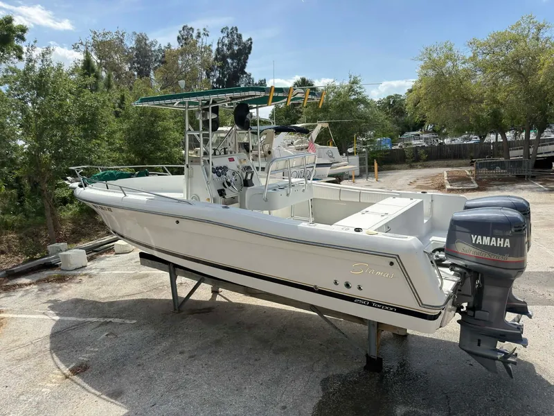 Slide: The Image of Stamas 250 Tarpon 1998 - 11