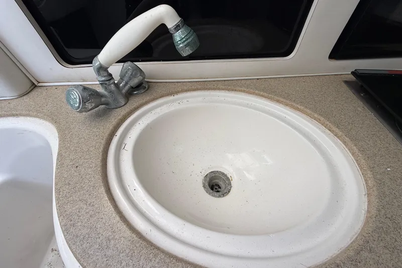 Slide: The Image of Boat sink and faucet in 2002 Century 2900 Walk-Around model. - 84