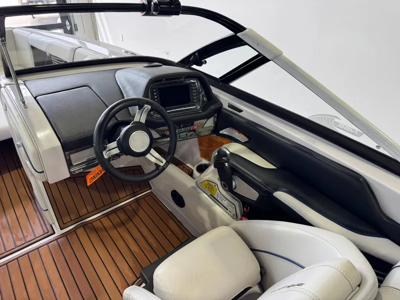 Slide: The Image of Nautique Super Air Nautique G25 2014 - 22