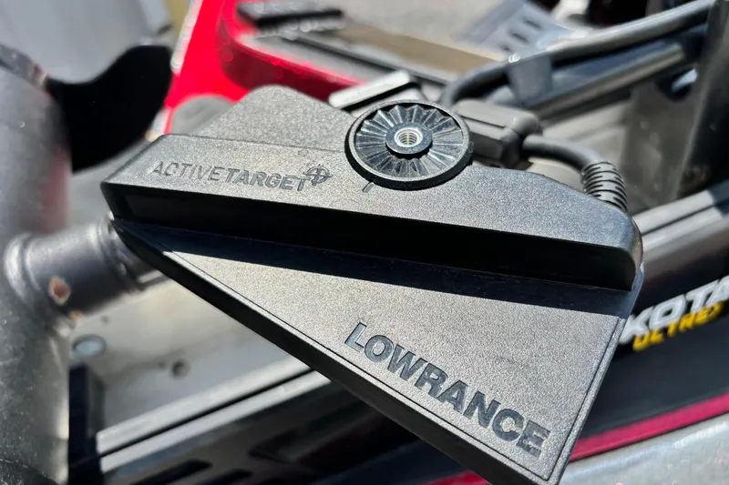 Slide: The Image of Lowrance ActiveTarget sonar device on 2021 Ranger Z520C Cup-Equipped boat. - 5