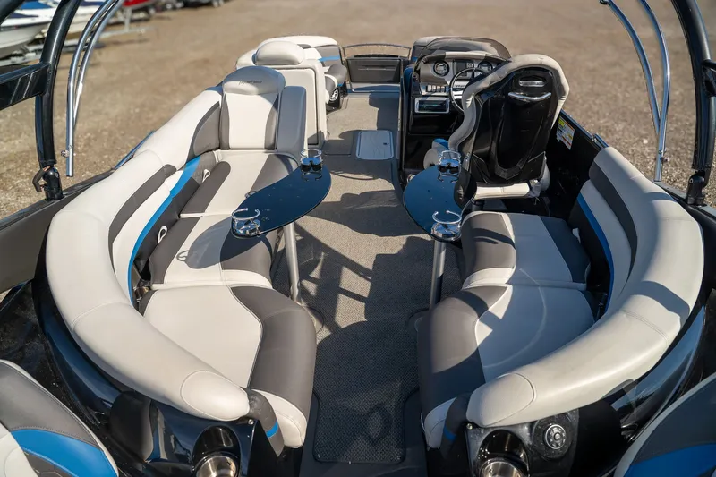 Slide: The Image of Aqua 250 XP3 - Tritoon 2015 - 10