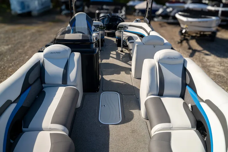 Slide: The Image of Aqua 250 XP3 - Tritoon 2015 - 12