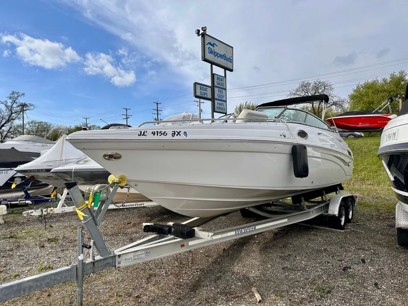 The Image of 2005 Crownline 270 BR boat on trailer at SkipperBuds. - 0