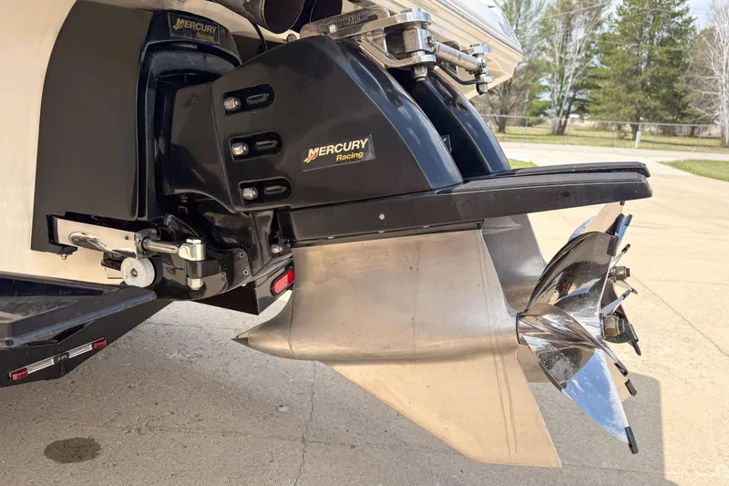 Slide: The Image of Mercury Racing engine on a 2007 Fountain 42 Lightning boat, showcasing propeller detail. - 11