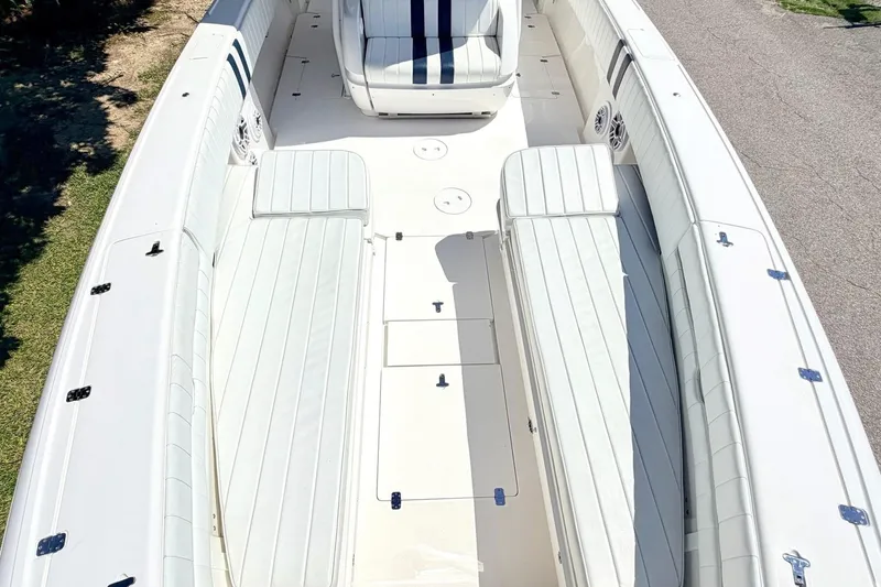 Slide: The Image of Intrepid 370 Center Console boat, 2005 model, featuring spacious deck. - 33