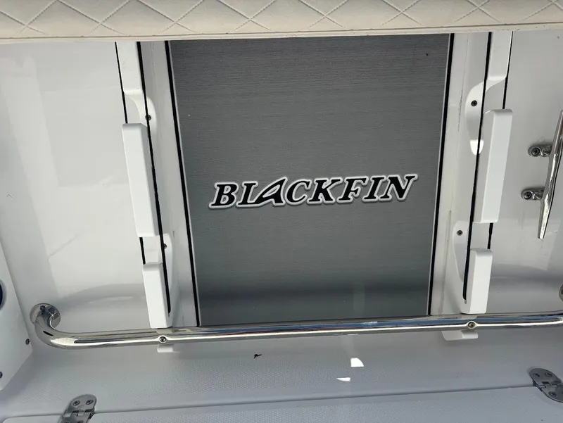 Slide: The Image of Blackfin 272 DC 2021 boat interior with logo. - 26