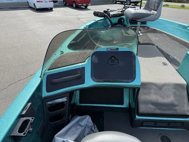 Slide: The Image of Ranger 620DVS 1999 - 5