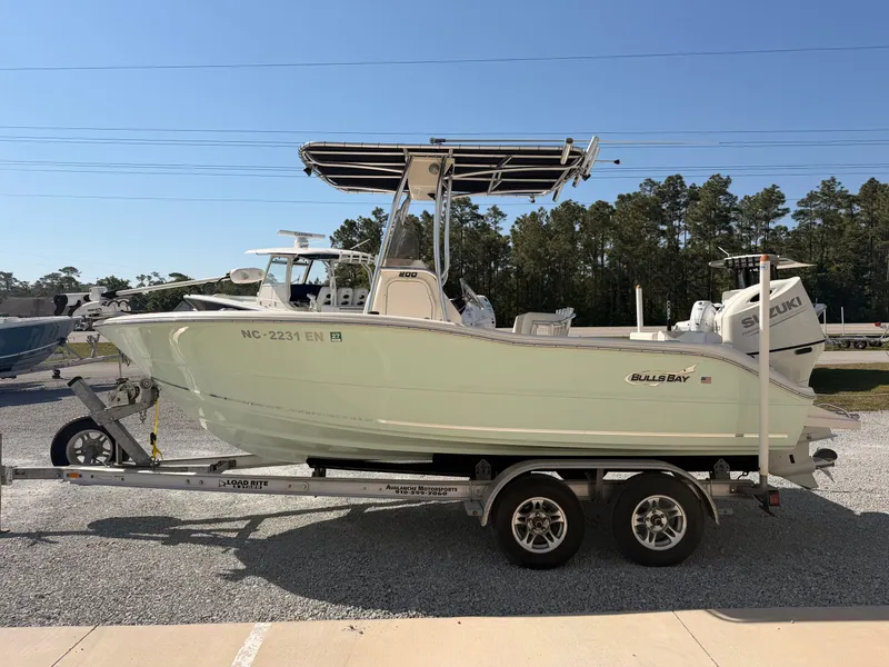 Slide: The Image of Bulls Bay 200 Center Console 2020 - 5