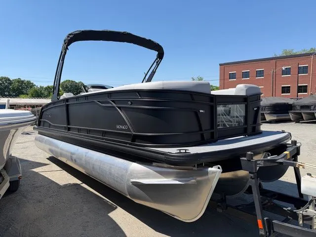 Slide: The Image of Godfrey Monaco 255 SFL - Yamaha 450 XTO 2026 - 18