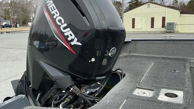 Slide: The Image of Tracker Pro Guide V175 2020 - 8