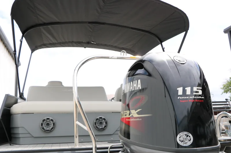 Slide: The Image of 2026 Sylvan Mirage Cruise 8520 CLZ DH with Yamaha 115 outboard motor. - 9