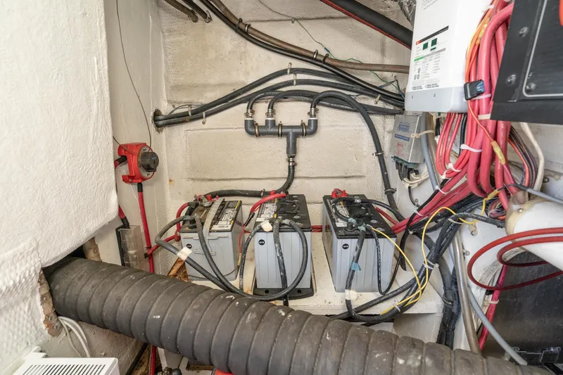 Slide: The Image of Bayliner 4388 Motoryacht 1992 - 53