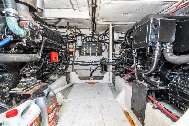 Slide: The Image of Bayliner 4388 Motoryacht 1992 - 56