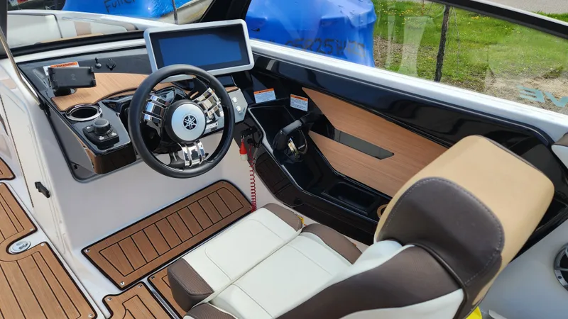 Slide: The Image of Yamaha 222SD 2023 - 22