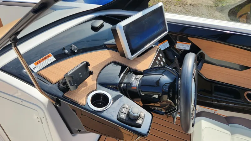 Slide: The Image of Yamaha 222SD 2023 - 60