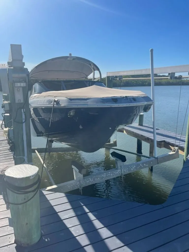 Slide: The Image of Yamaha 242 Limited SE 2013 - 4