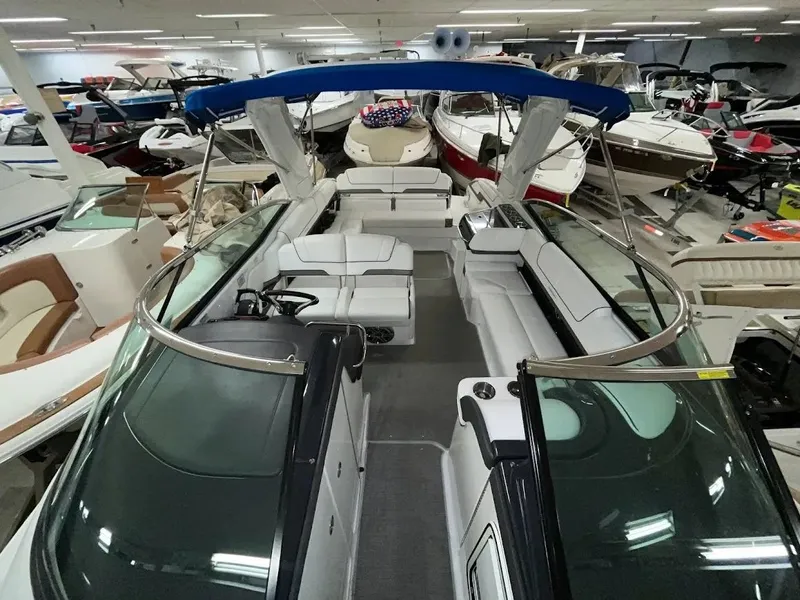 Slide: The Image of Formula 310 Bowrider 2018 - 21