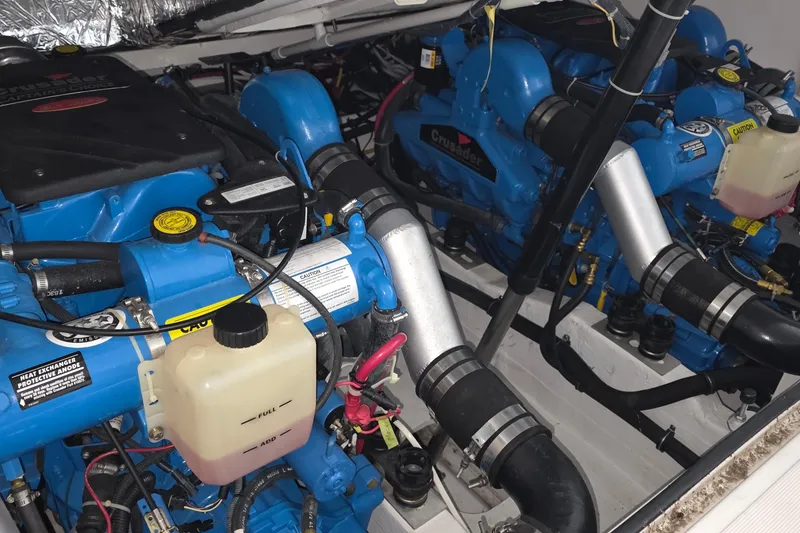 Slide: The Image of 2005 Tiara 290 Coronet engine compartment with dual Crusader engines. - 33