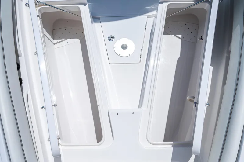 Slide: The Image of 2013 Jupiter 34 FS boat storage compartments, open and spacious design. - 24