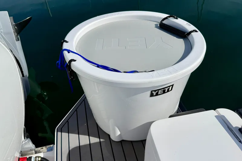 Slide: The Image of YETI cooler on Axopar Brabus 28 Cabin boat deck, 2021 model. - 39