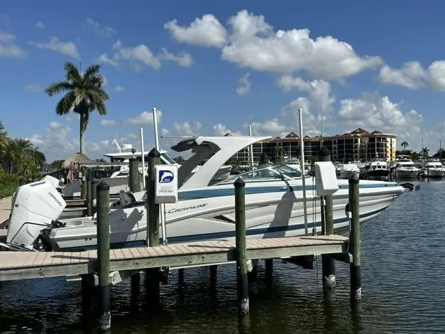 The Image of Crownline Boats 318 XSS 2026 - 1