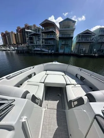 Slide: The Image of Crownline Boats 318 XSS 2026 - 4