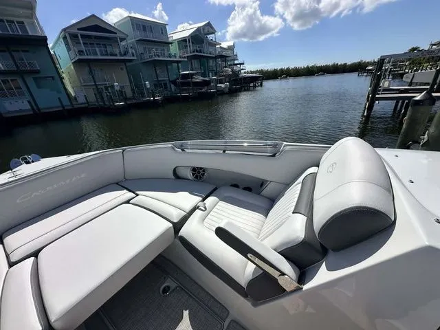 Slide: The Image of Crownline Boats 318 XSS 2026 - 5