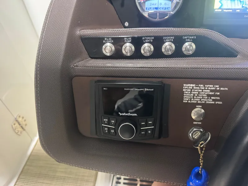 Slide: The Image of Cobalt R7 2016 - 26