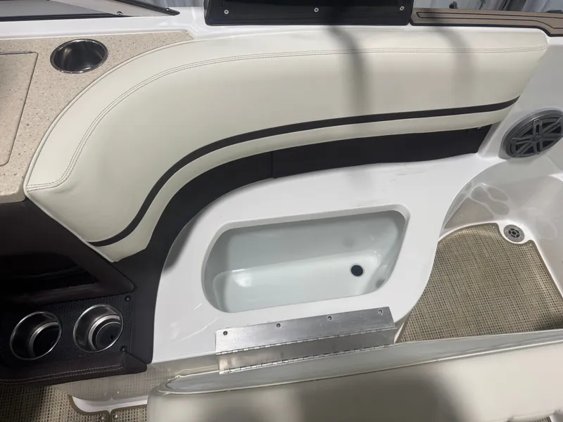 Slide: The Image of Cobalt R7 2016 - 35