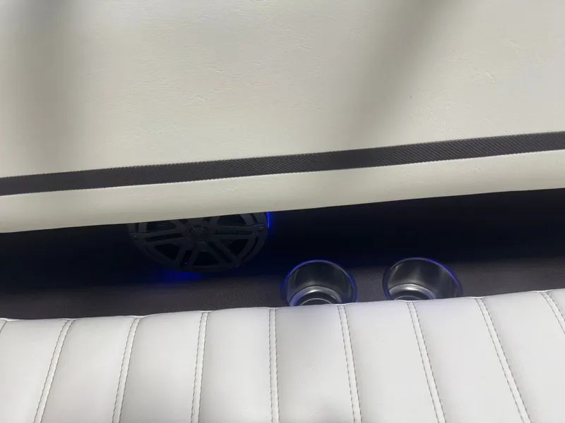 Slide: The Image of Cobalt R7 2016 - 46