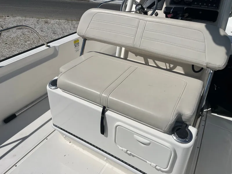 Slide: The Image of Boston Whaler 210 Montauk 2021 seat and console. - 12