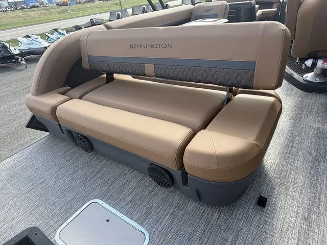 Slide: The Image of Bennington M L-Bench 22 ML 2026 - 22