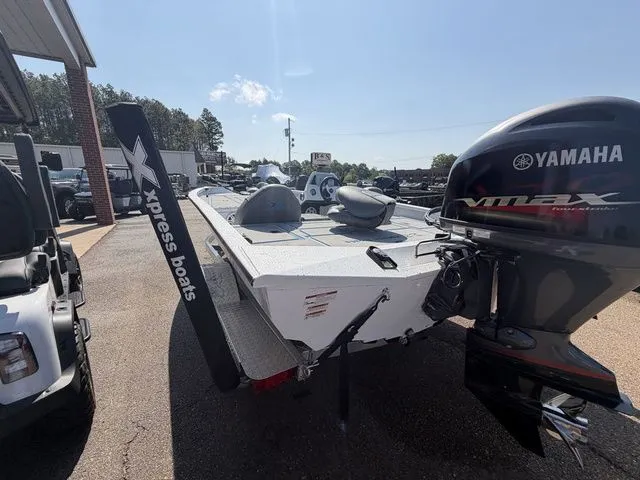 Slide: The Image of Xpress H17 2022 - 10