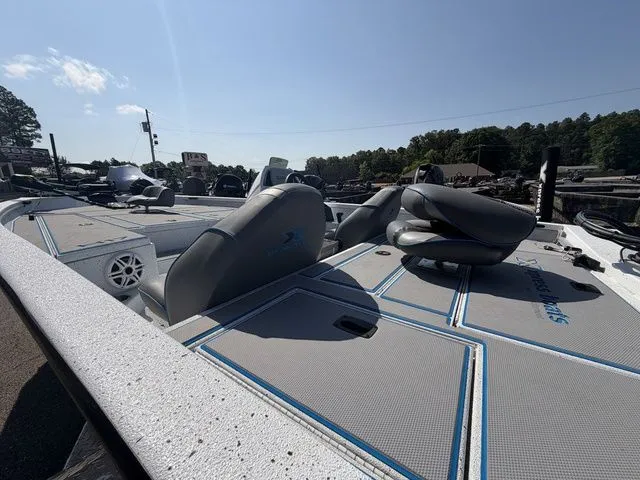 Slide: The Image of Xpress H17 2022 - 11